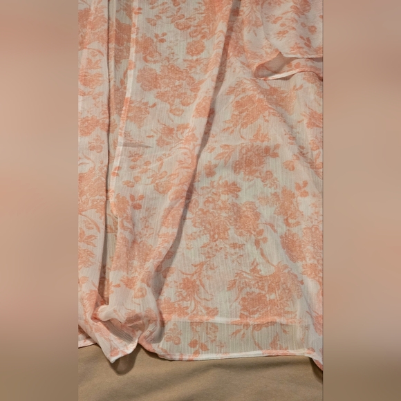 Aerie Pink‎ Ciffon Cape - Picture 9 of 9